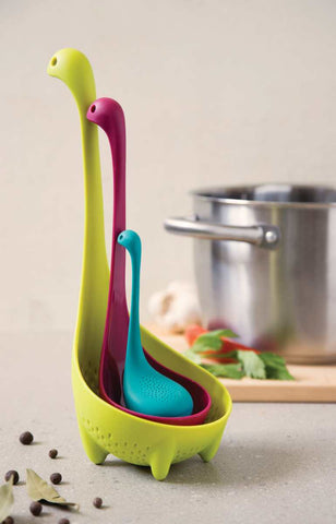 NESSIE FAMILY - The Nessie Family As Perfect Kitchen Helpers