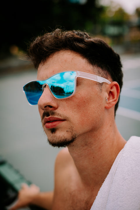 Hasten Blue Sonnenbrille – Weiß & Blau