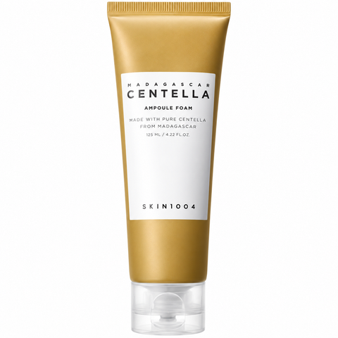 SKIN1004 Centella Ampoule Foam: goldene Tube mit transparenter Kappe, freigestelltes Produktfoto