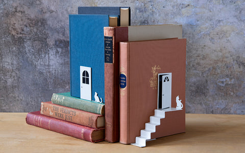 Bookends in stair design